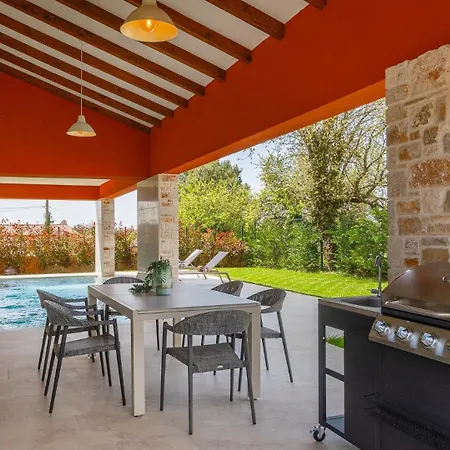 Villa Valle Lux By Guide Bale