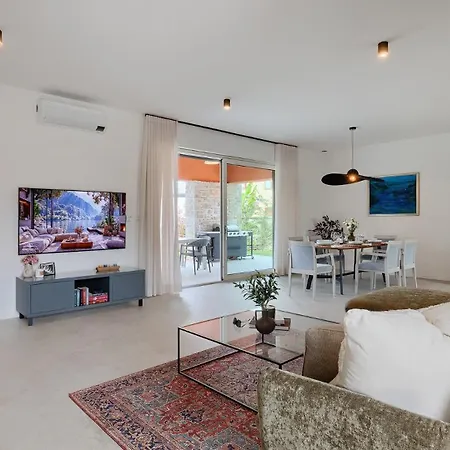 Valle Lux By Guide Villa Bale