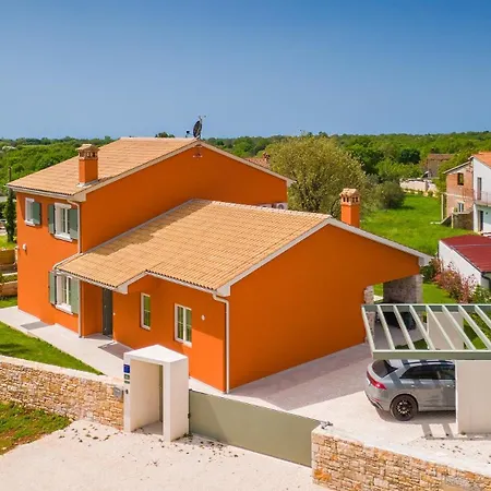 Valle Lux By Guide Bale