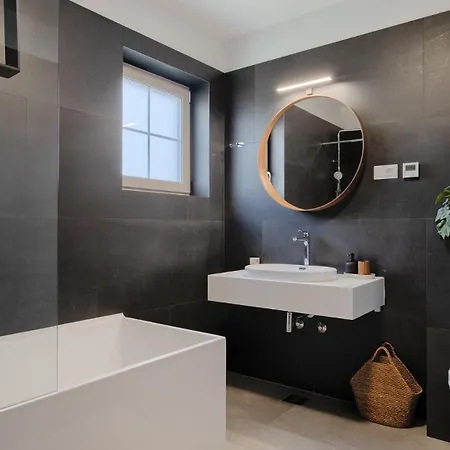 Villa Valle Lux By Guide