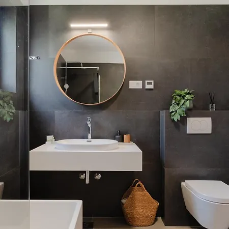 Valle Lux By Guide Villa *